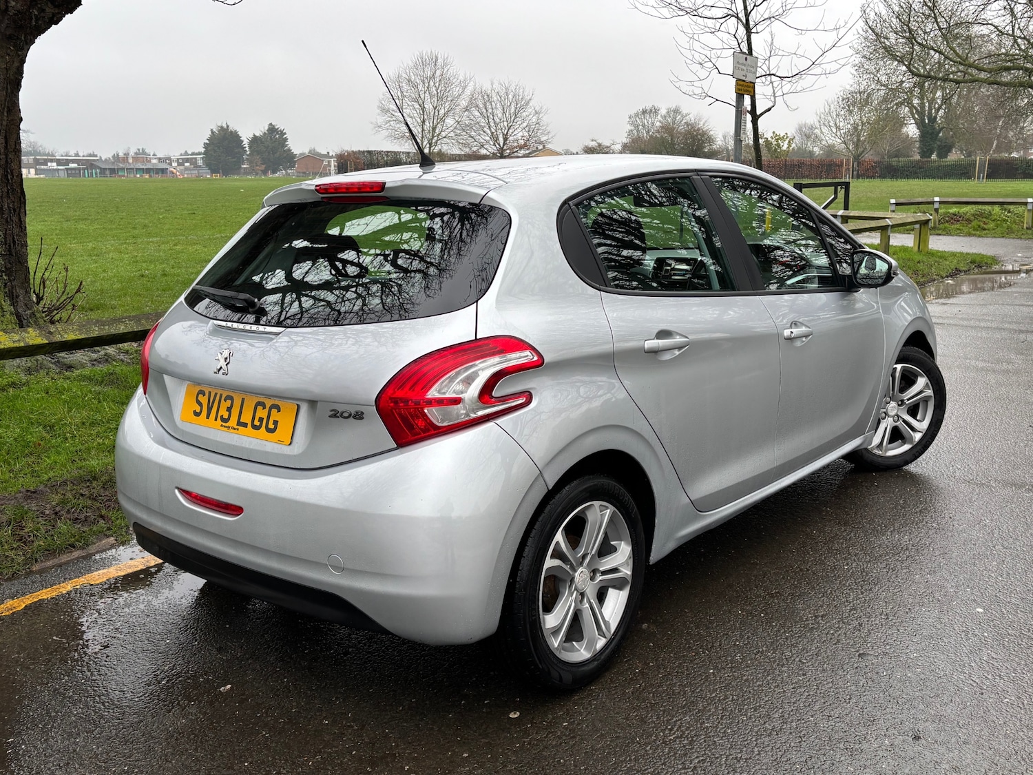 Used Peugeot 208 2013 for sale - 77447777: Photo 3