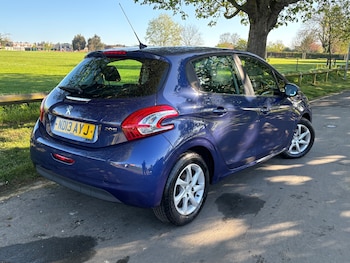 Used Peugeot 208 2013 for sale - 78243194: Photo