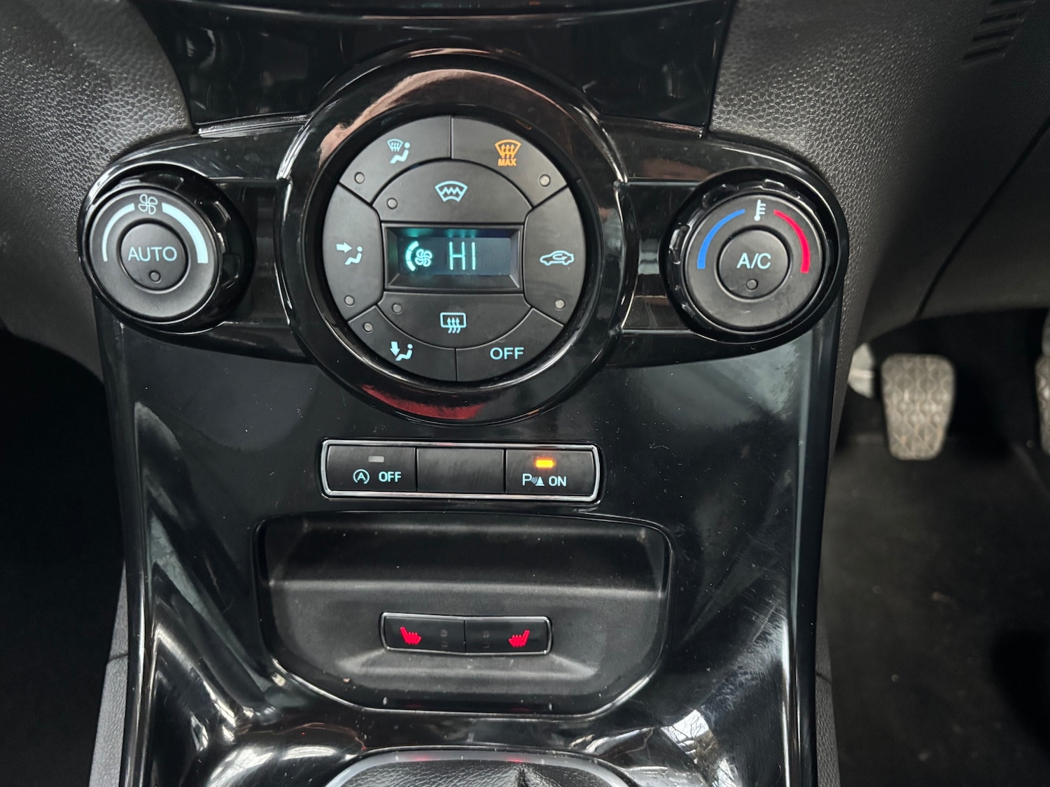 Used Ford Fiesta 2014 for sale - 77300682: Photo 13