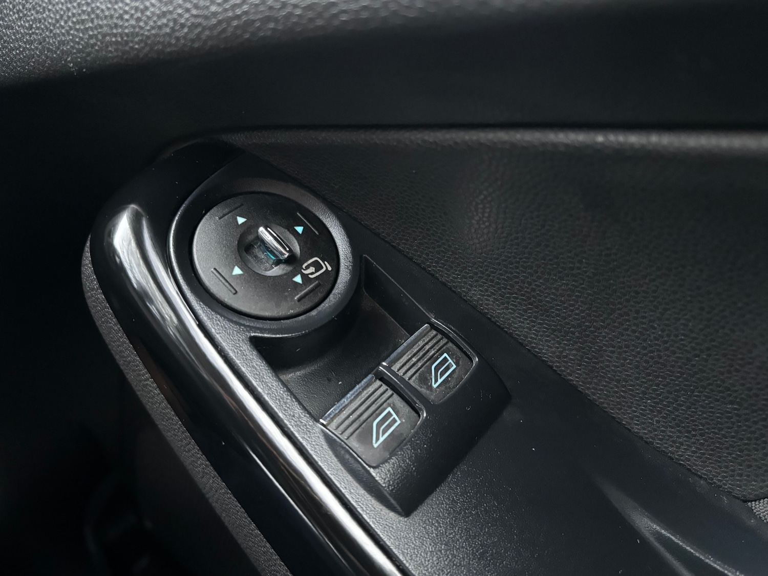 Used Ford Fiesta 2014 for sale - 77300682: Photo 17