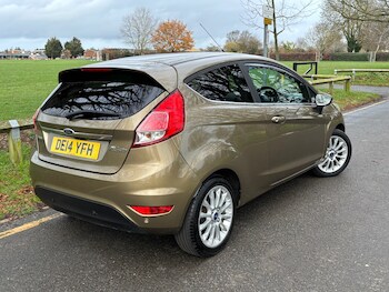 Used Ford Fiesta 2014 for sale - 77300682: Photo