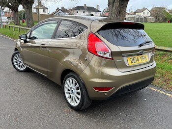 Used Ford Fiesta 2014 for sale - 77300682: Photo