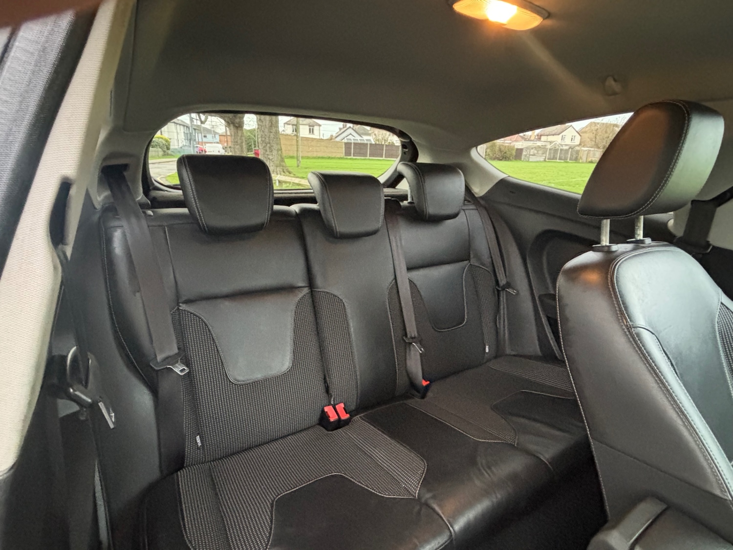 Used Ford Fiesta 2014 for sale - 77300682: Photo 7