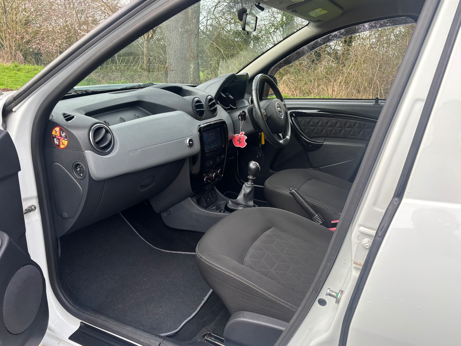 Used Dacia Duster 2015 for sale - 77688117: Photo 6