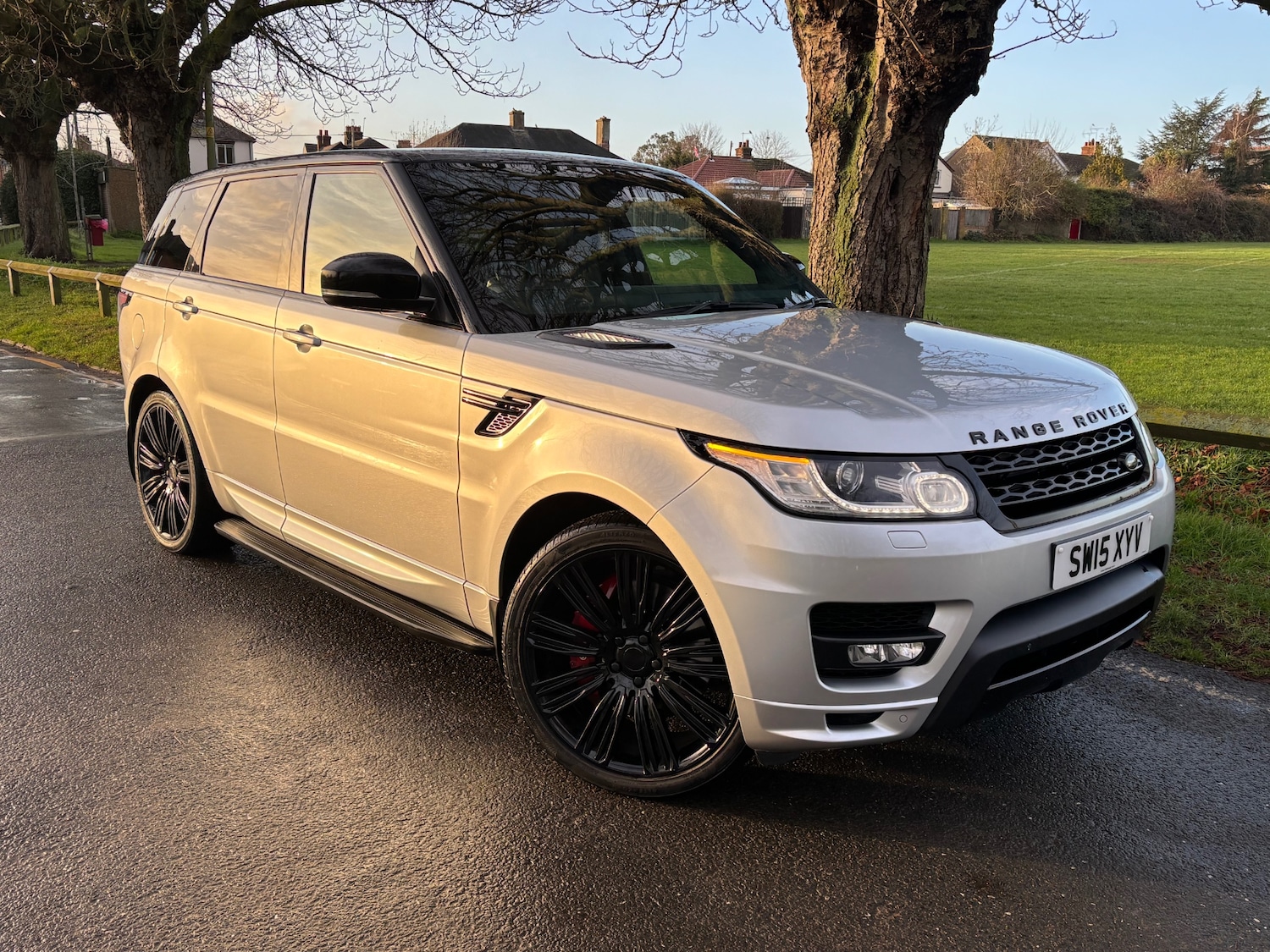 Used Land Rover Range Rover Sport 2015 for sale - 77303911: Photo 1