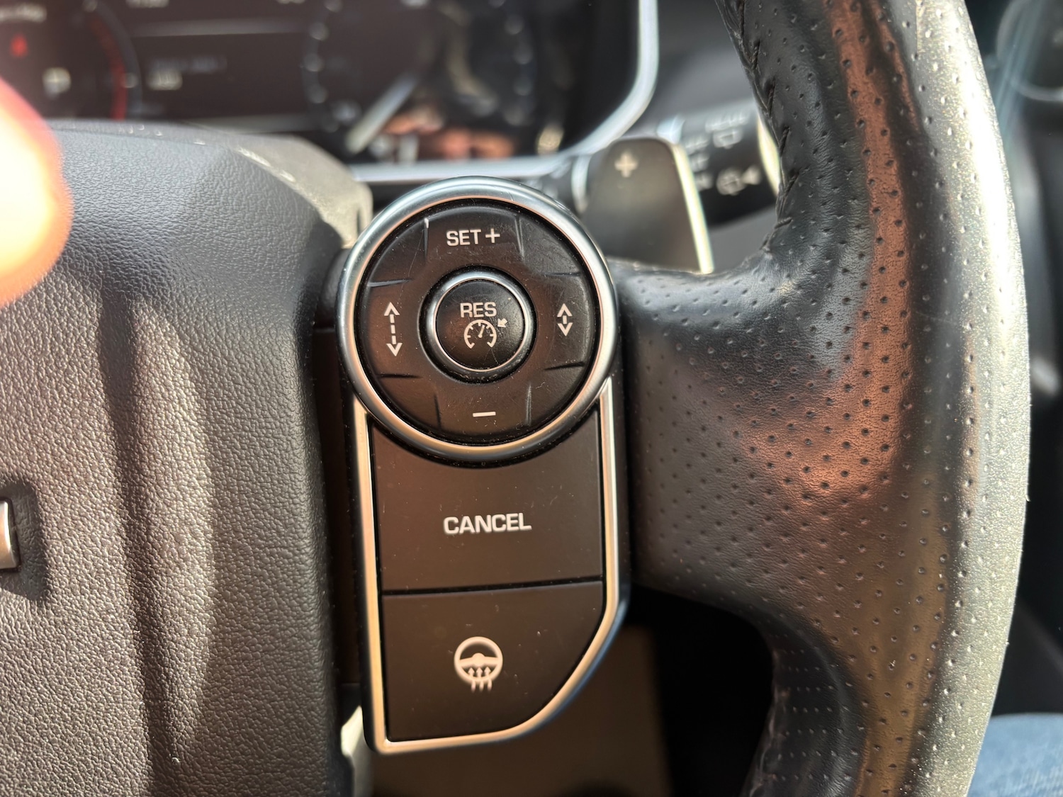 Used Land Rover Range Rover Sport 2015 for sale - 77303911: Photo 18