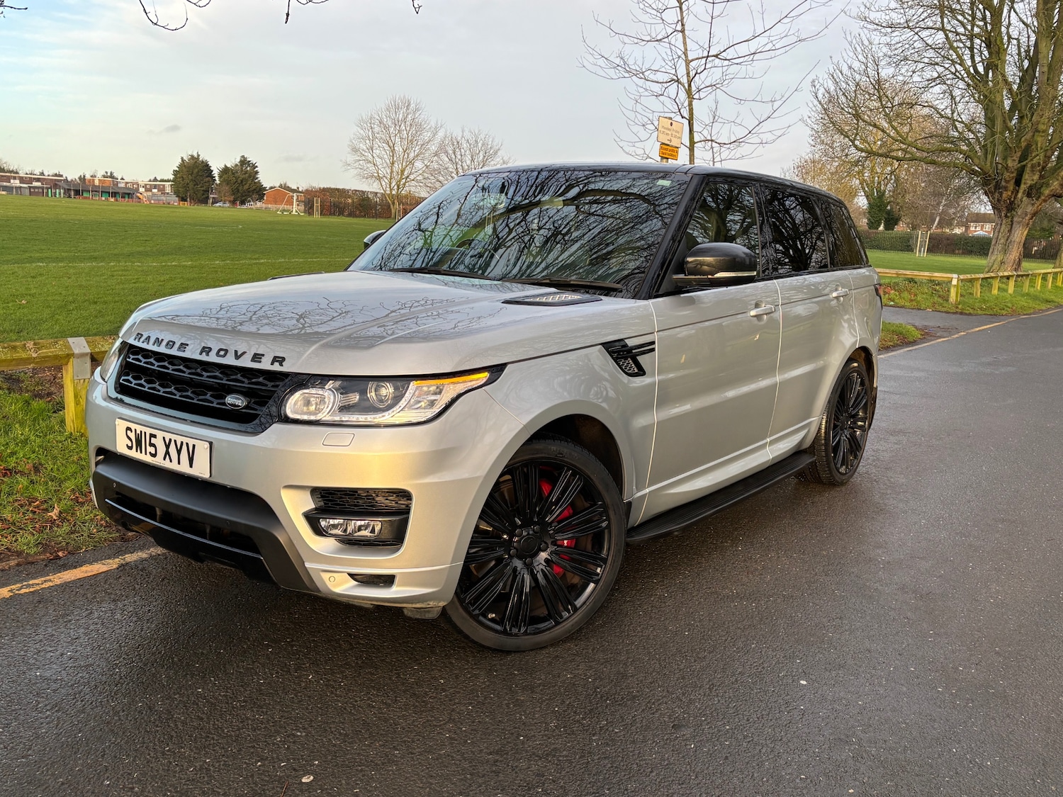 Used Land Rover Range Rover Sport 2015 for sale - 77303911: Photo 2