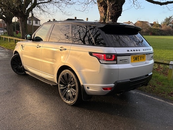 Used Land Rover Range Rover Sport 2015 for sale - 77303911: Photo