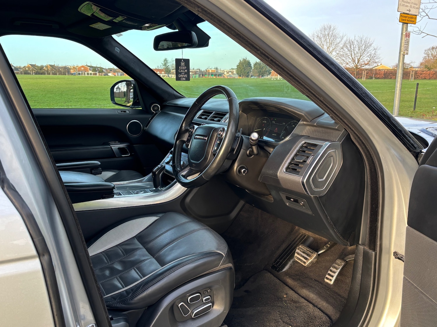 Used Land Rover Range Rover Sport 2015 for sale - 77303911: Photo 5