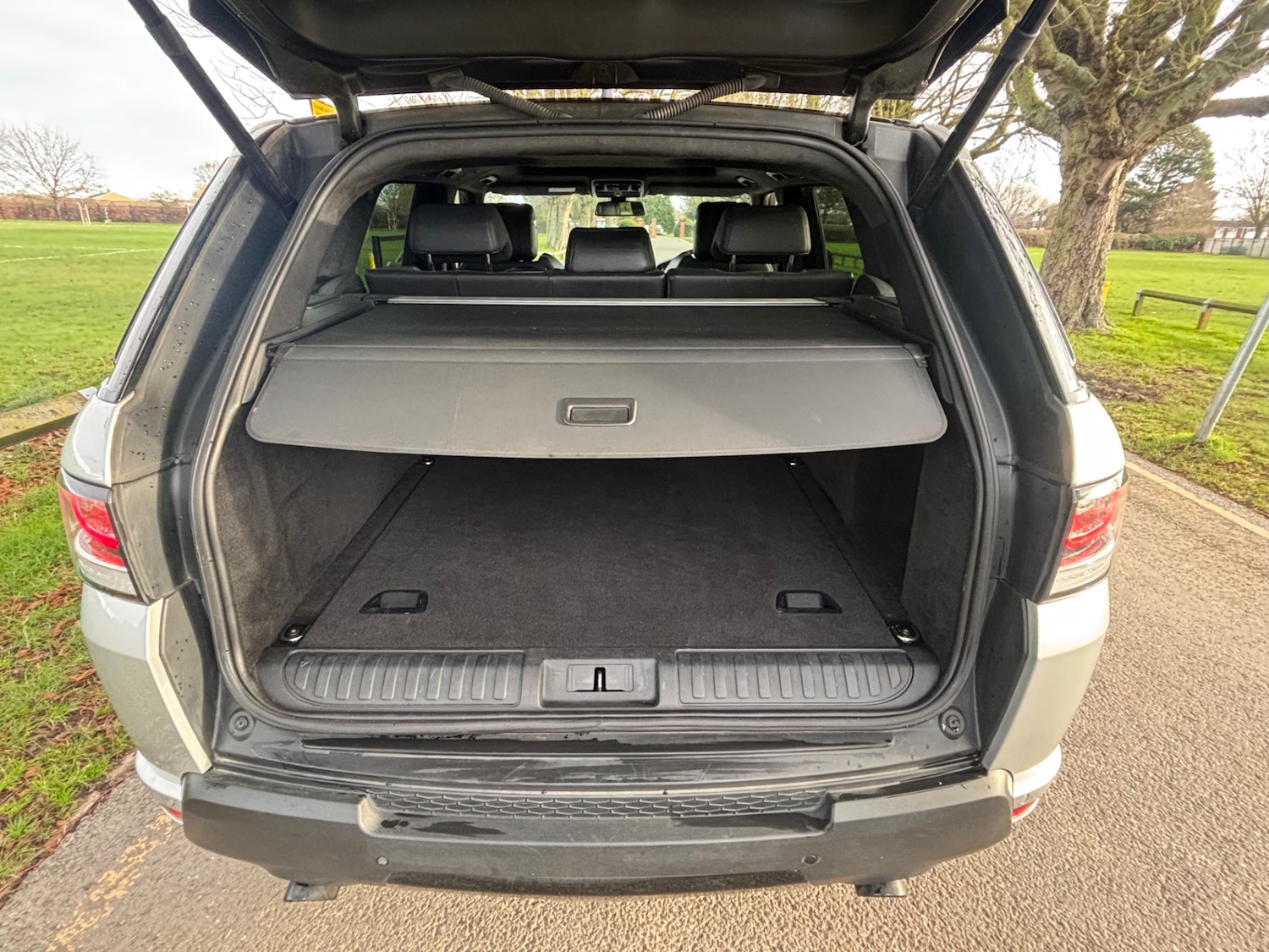 Used Land Rover Range Rover Sport 2015 for sale - 77303911: Photo 9