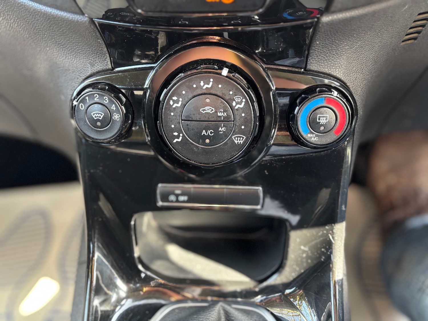 Used Ford Fiesta 2013 for sale - 77663080: Photo 13