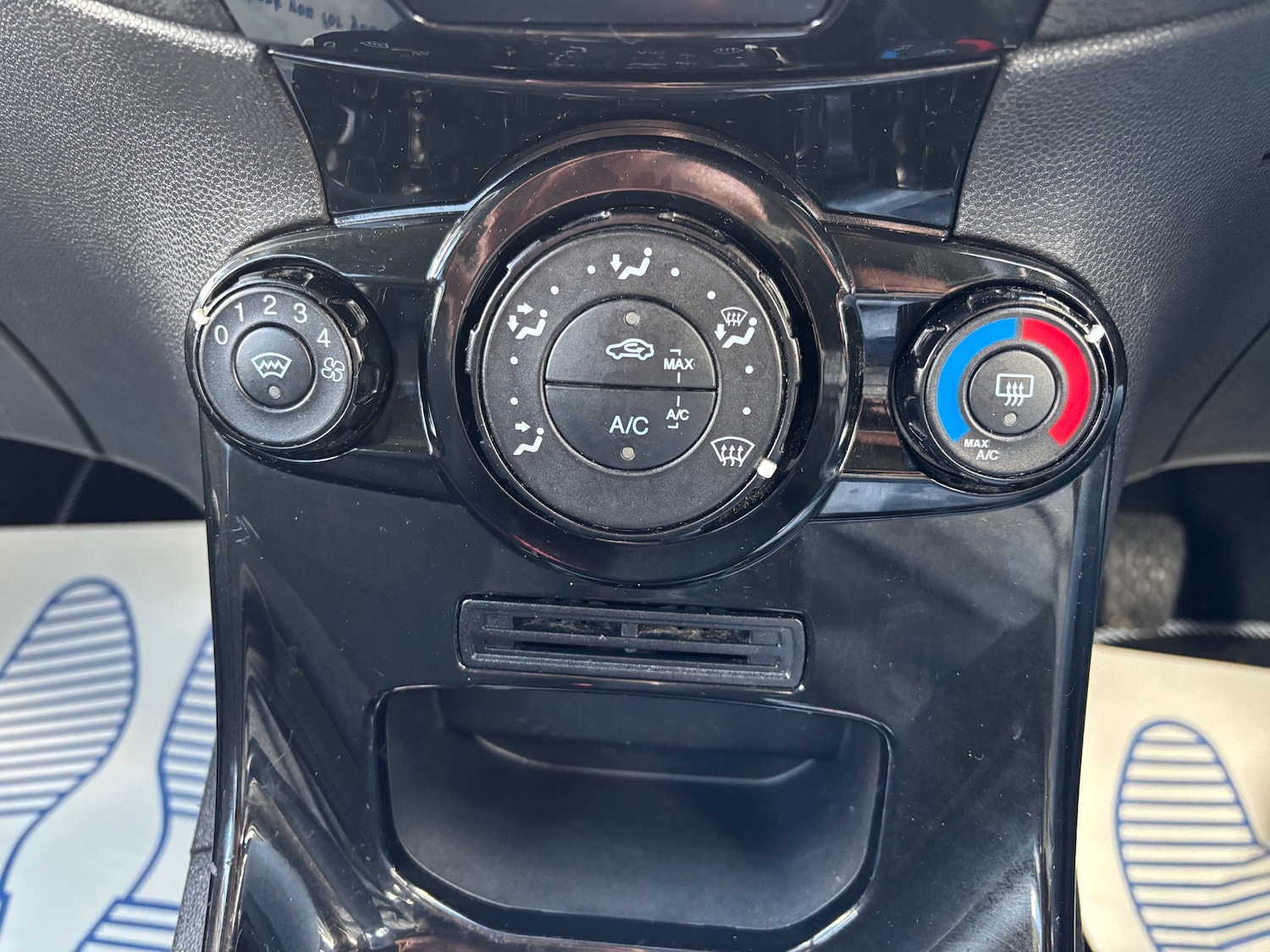 Used Ford Fiesta 2016 for sale - 77830318: Photo 13