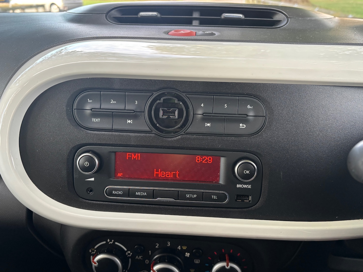 Used Renault Twingo 2018 for sale - 77301009: Photo 12