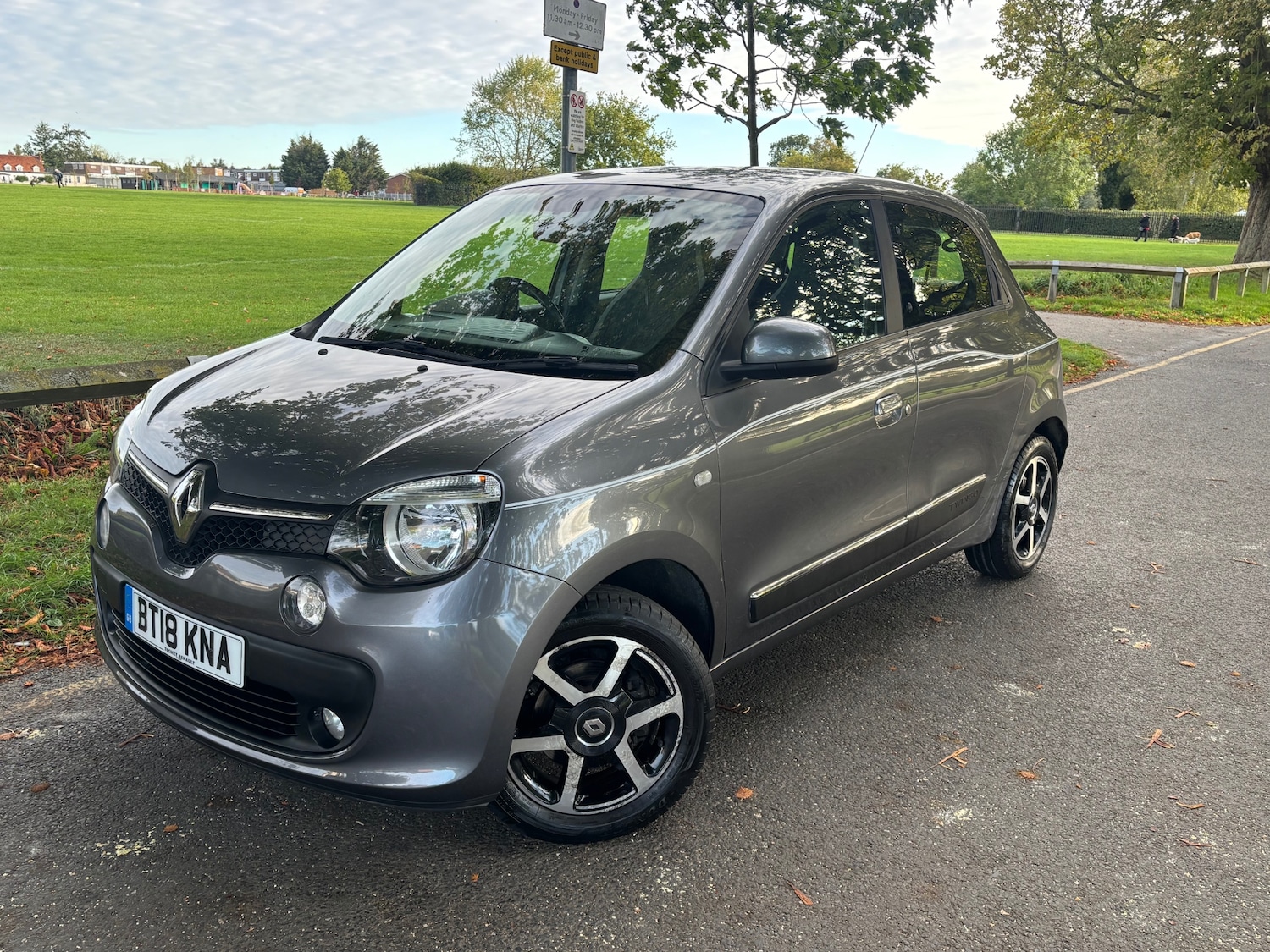 Used Renault Twingo 2018 for sale - 77301009: Photo 2