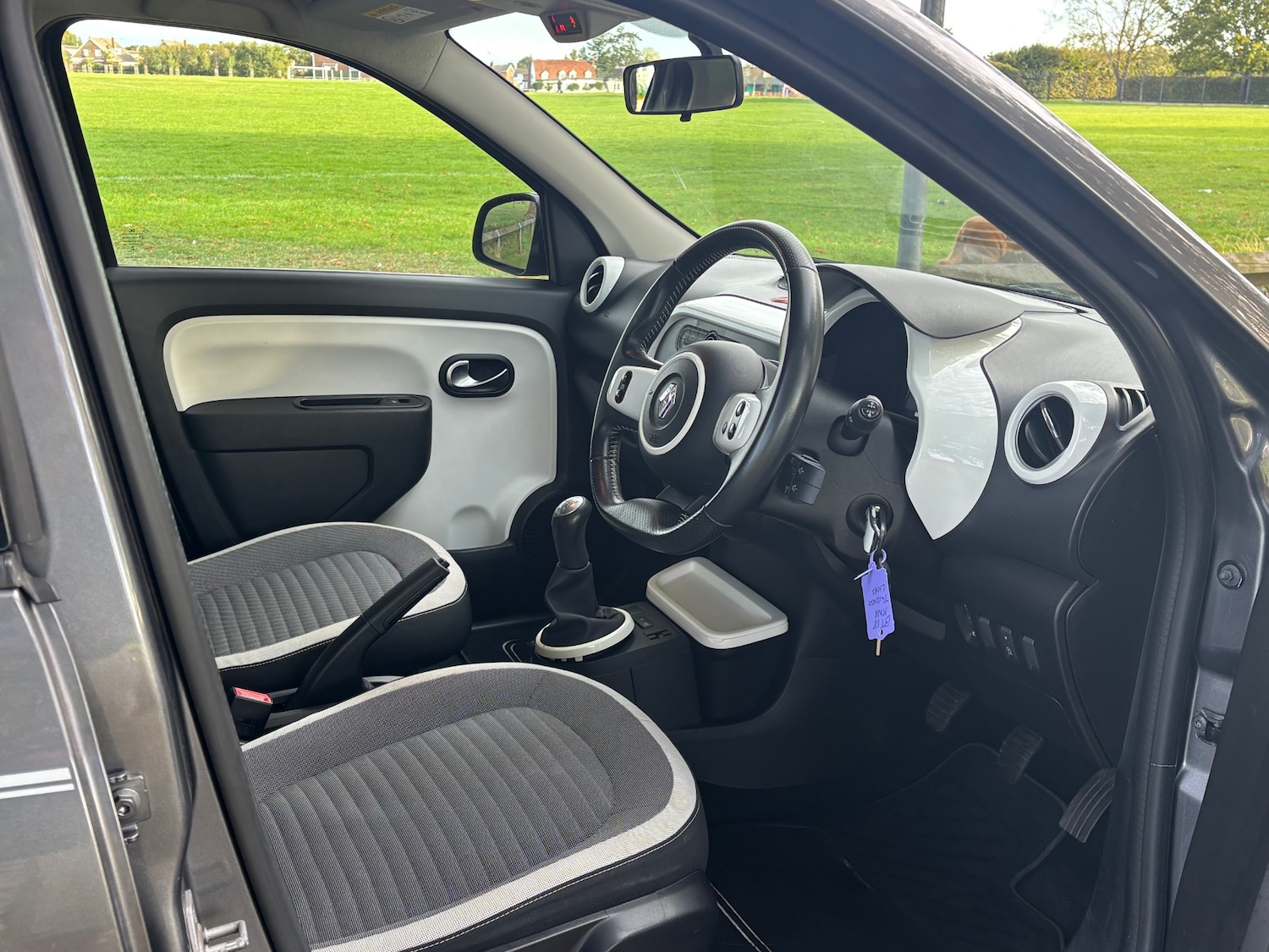 Used Renault Twingo 2018 for sale - 77301009: Photo 5