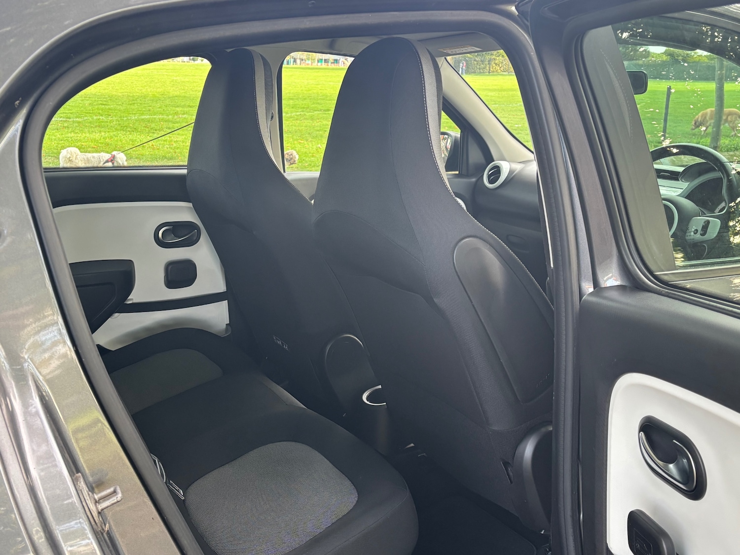 Used Renault Twingo 2018 for sale - 77301009: Photo 7