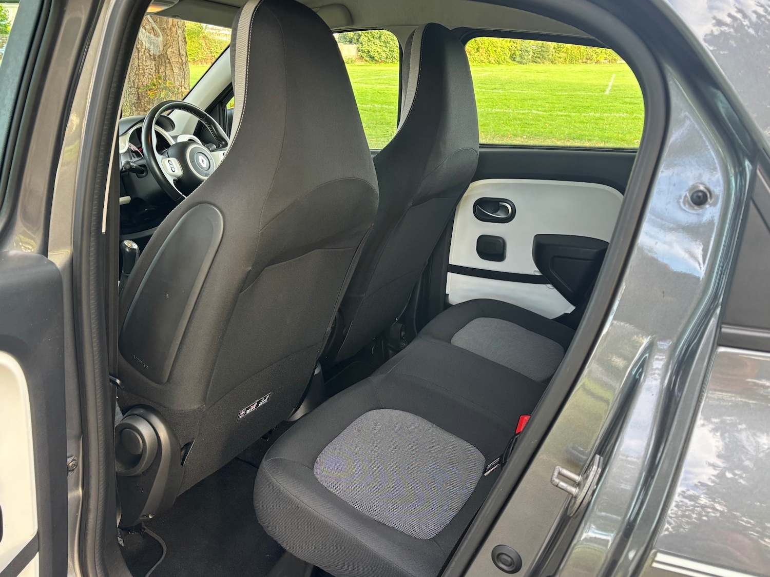 Used Renault Twingo 2018 for sale - 77301009: Photo 8