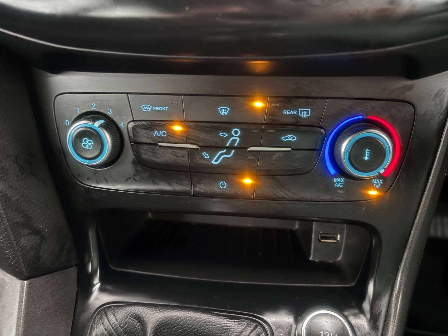 Used Ford Focus 2015 for sale - 77416994: Photo 11