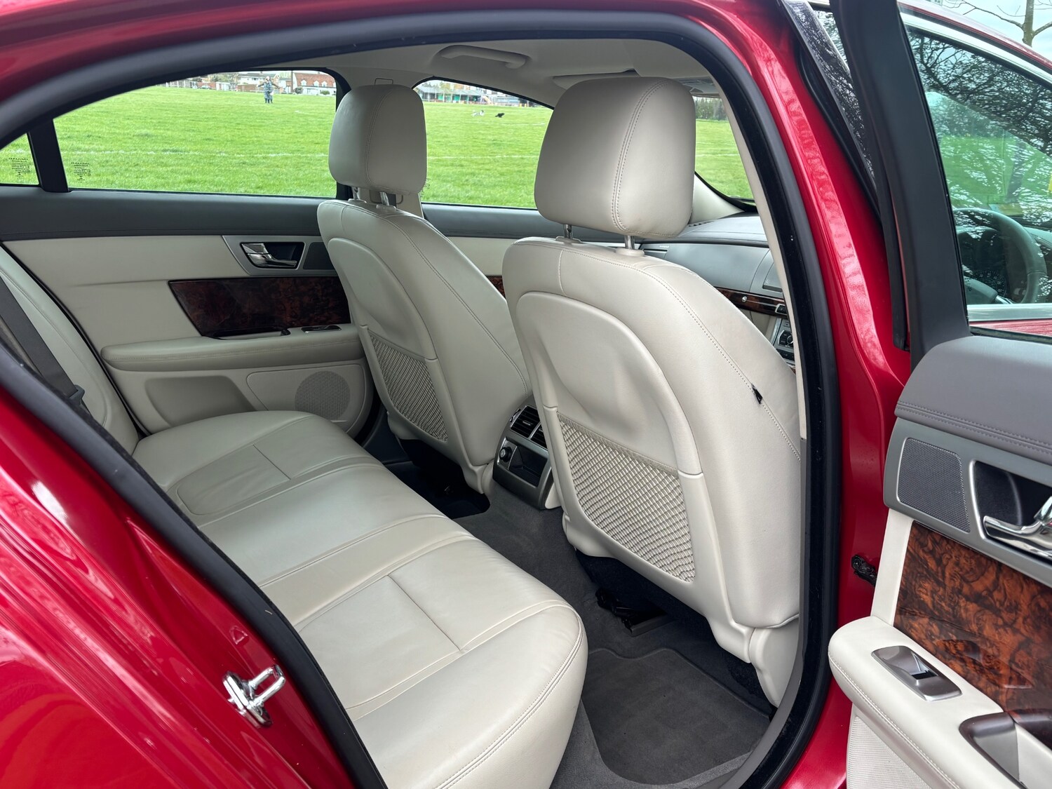 Used Jaguar XF 2014 for sale - 78122261: Photo 7