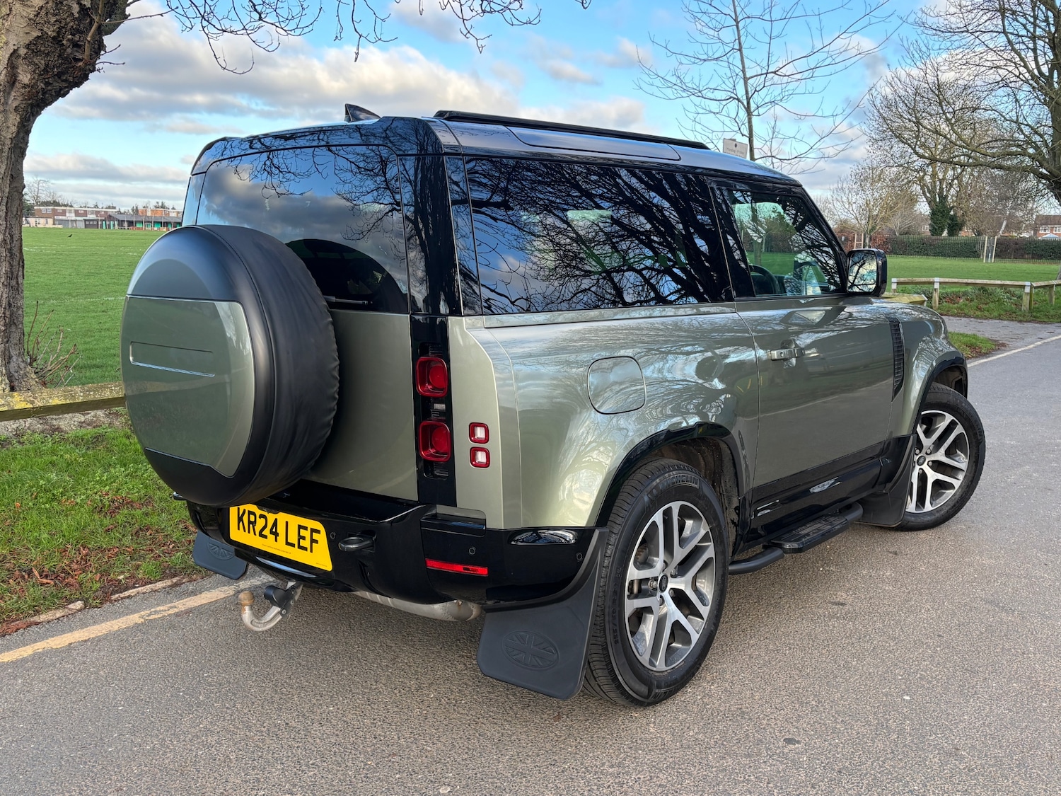 Used Land Rover Defender 2024 for sale - 77303903: Photo 3