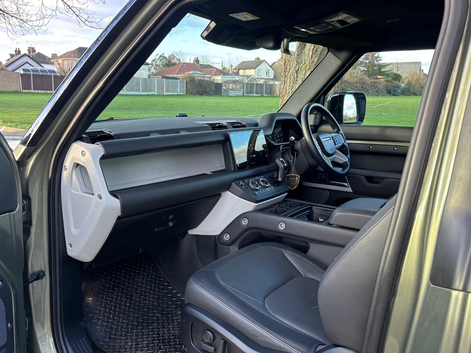 Used Land Rover Defender 2024 for sale - 77303903: Photo 6