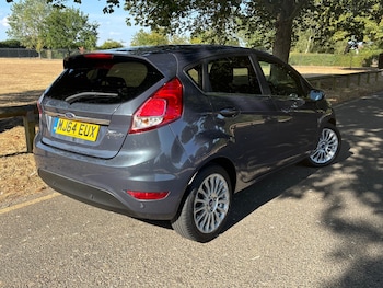 Used Ford Fiesta 2015 for sale - 79462830: Photo