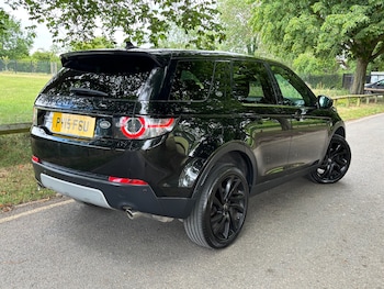 Used Land Rover Discovery Sport 2015 for sale - 79037745: Photo