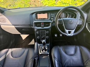 Used Volvo V40 2019 for sale - 78362447: Photo