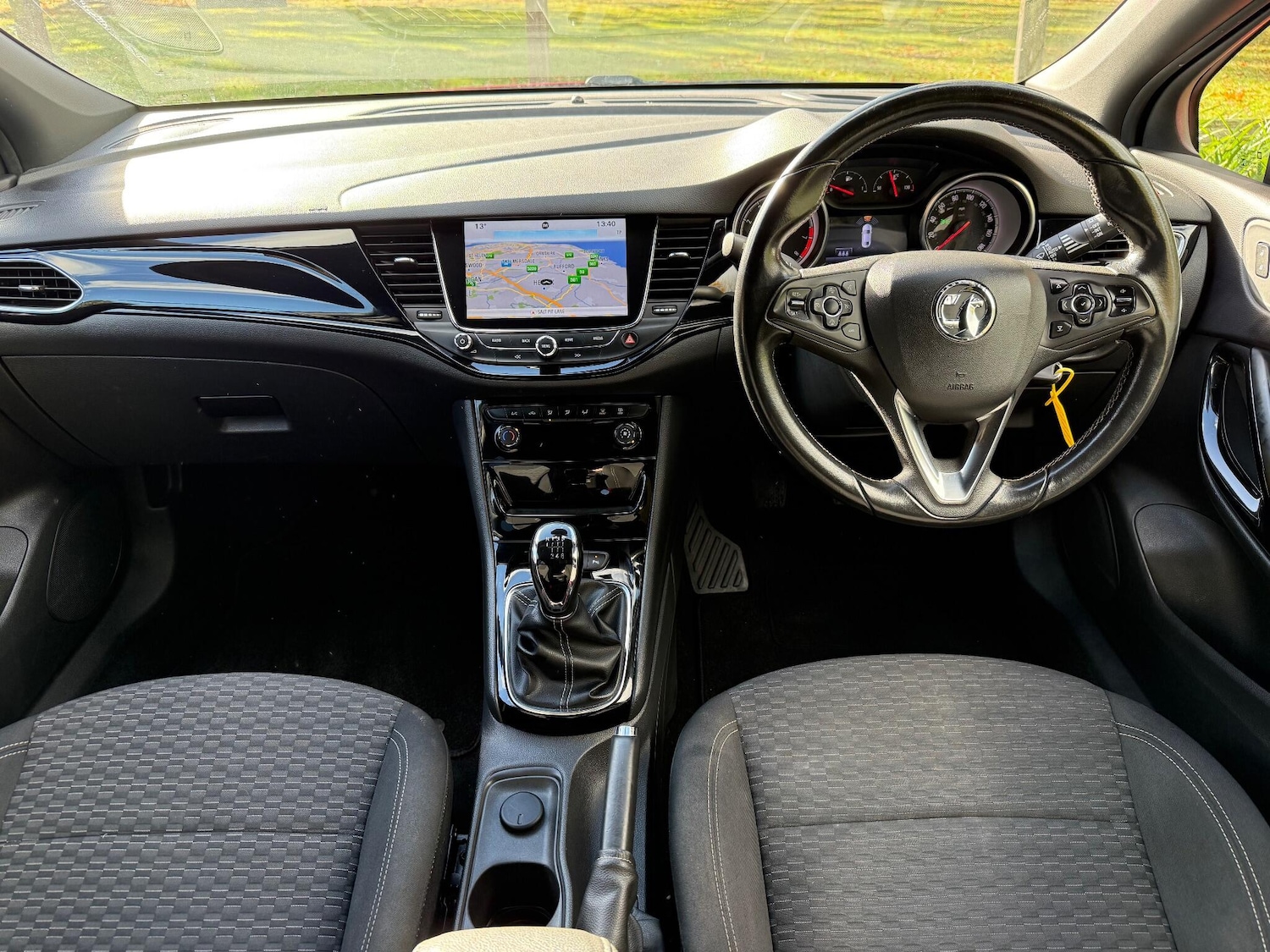 Used Vauxhall Astra 2018 for sale - 76348846: Photo 3