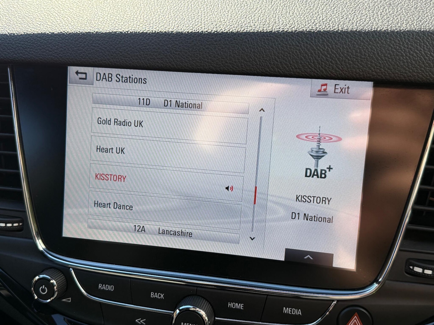 Used Vauxhall Astra 2018 for sale - 76348846: Photo 32
