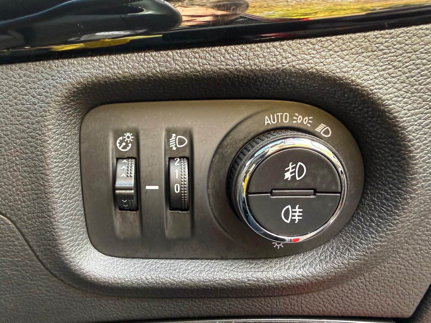 Used Vauxhall Astra 2018 for sale - 76348846: Photo 37