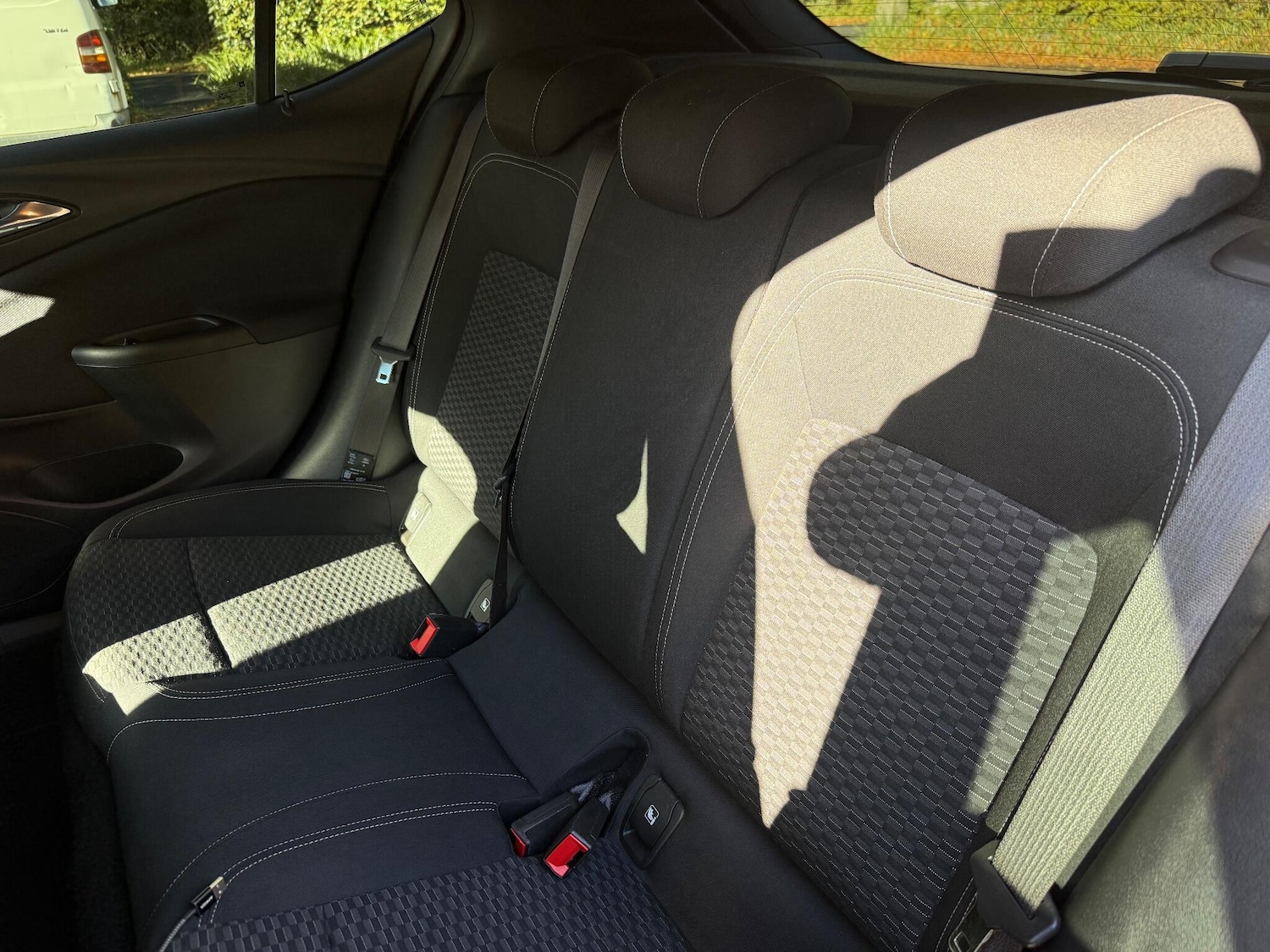 Used Vauxhall Astra 2018 for sale - 76348846: Photo 45