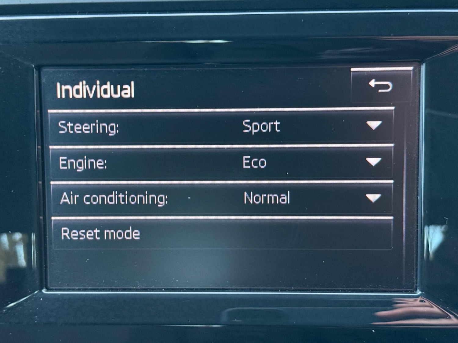 Used Skoda Octavia 2014 for sale - 77359121: Photo 35