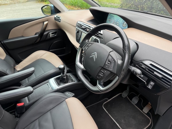 Used Citroen C4 Grand Picasso 2016 for sale - 76108472: Photo 28