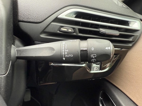 Used Citroen C4 Grand Picasso 2016 for sale - 76108472: Photo 35