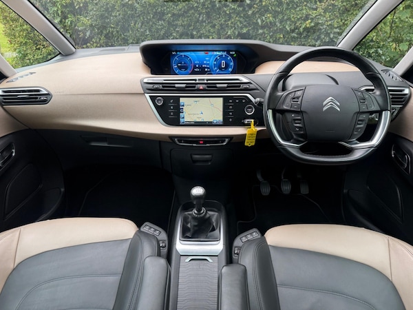 Used Citroen C4 Grand Picasso 2016 for sale - 76108472: Photo 3
