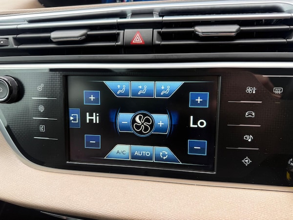 Used Citroen C4 Grand Picasso 2016 for sale - 76108472: Photo 41