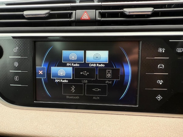 Used Citroen C4 Grand Picasso 2016 for sale - 76108472: Photo 42