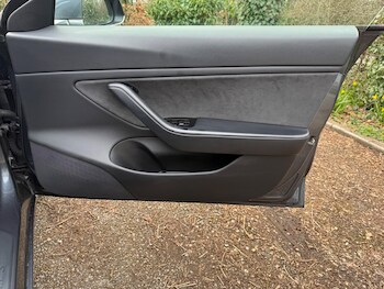 Used Tesla Model 3 2019 for sale - 77824682: Photo