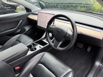 Used Tesla Model 3 2019 for sale - 77824682: Photo