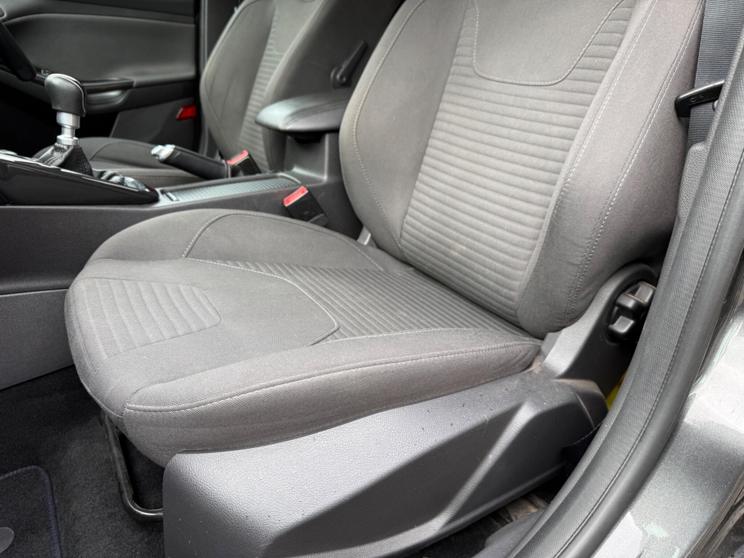 Used Ford Focus for sale - 77882688: Photo 40