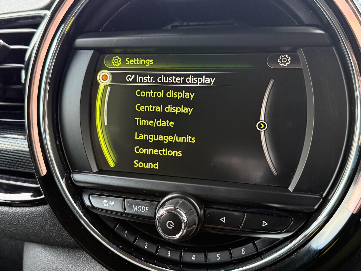 Used MINI Clubman 2017 for sale - 76886824: Photo 41