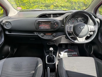 Used Toyota Yaris 2015 for sale - 78572833: Photo