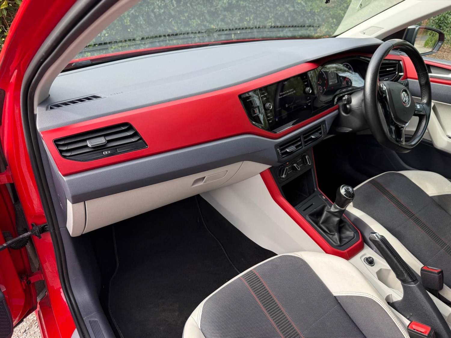 Used Volkswagen Polo 2018 for sale - 78170528: Photo 40