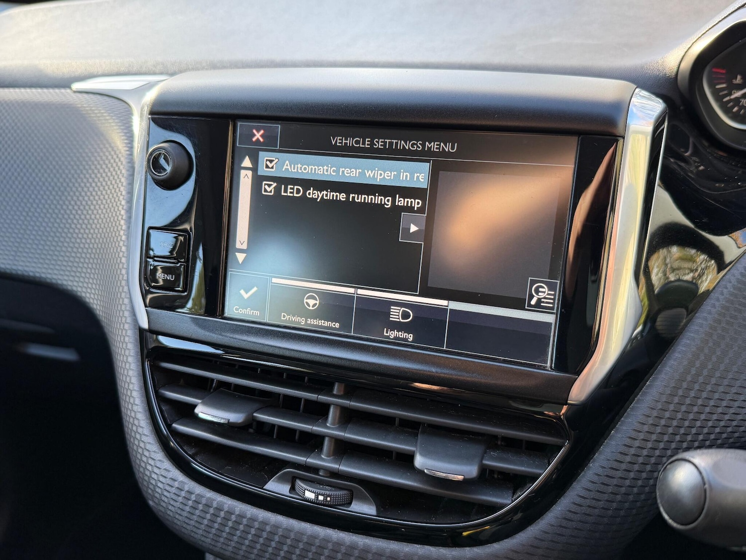 Used Peugeot 2008 2016 for sale - 76562195: Photo 28