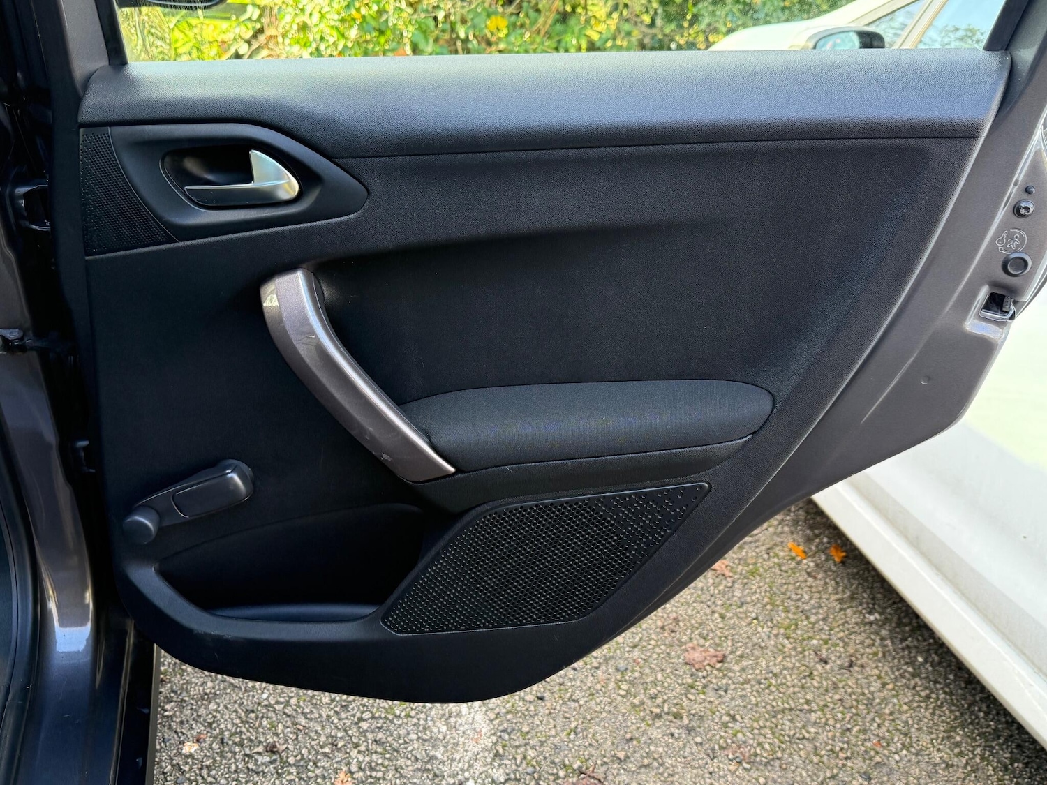 Used Peugeot 2008 2016 for sale - 76562195: Photo 38