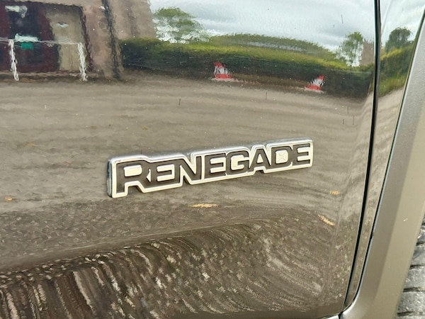 Used Jeep Renegade 2016 for sale - 75781432: Photo 8