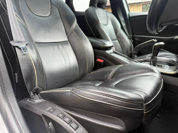 Used Volvo V40 2018 for sale - 75577835: Photo 23