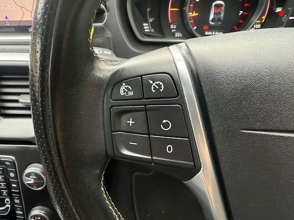 Used Volvo V40 2018 for sale - 75577835: Photo 26