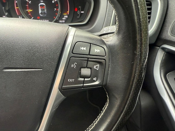 Used Volvo V40 2018 for sale - 75577835: Photo 27